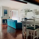 Maison Contrari