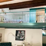 Maison Contrari
